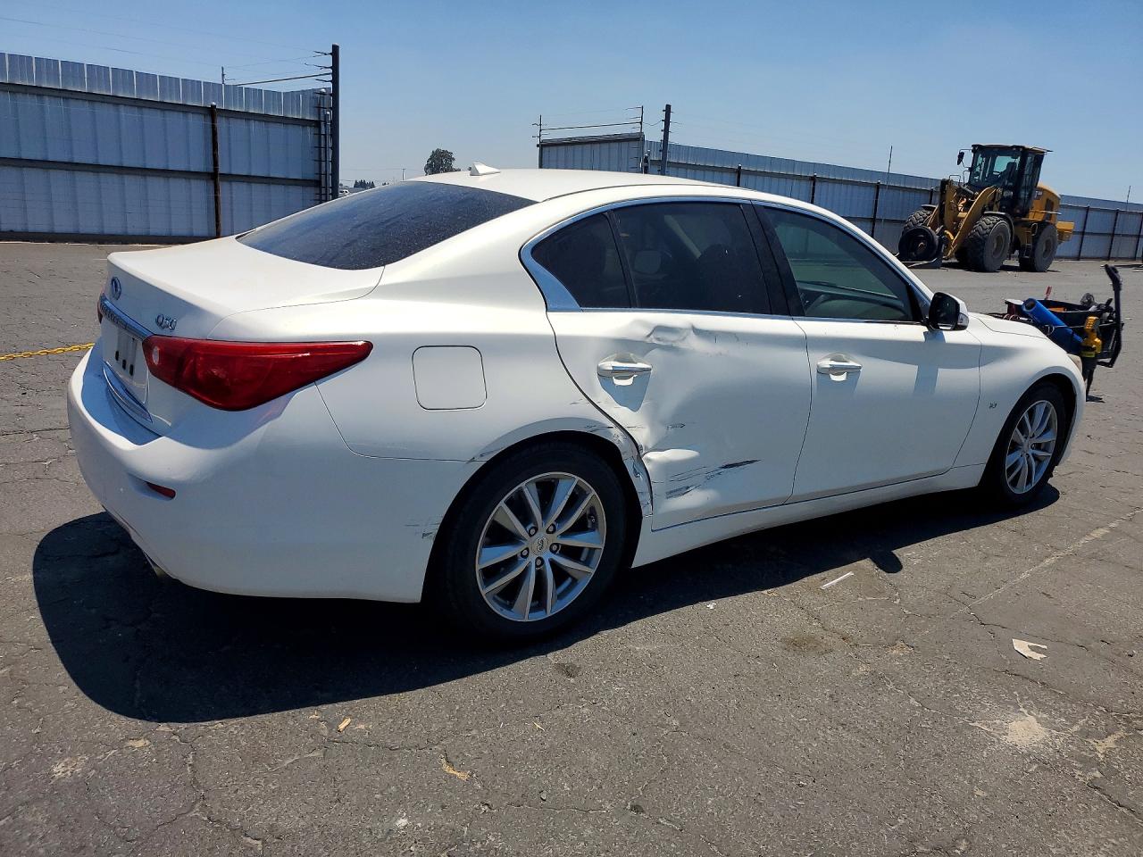 2015 INFINITI Q50