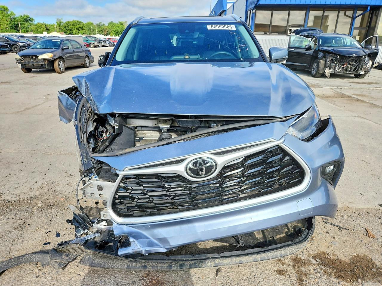 2022 TOYOTA HIGHLANDER