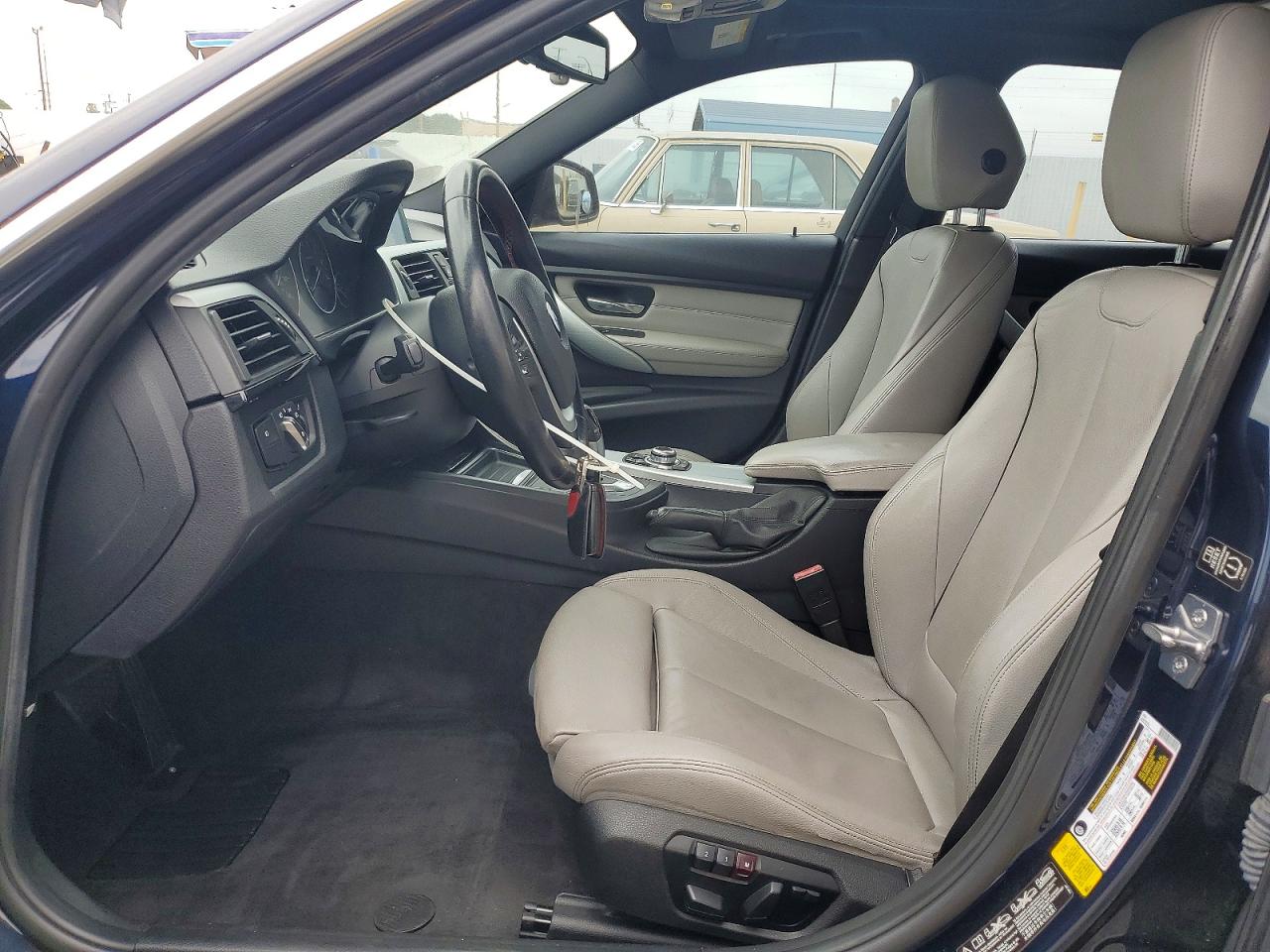 2013 BMW 1 SERIES