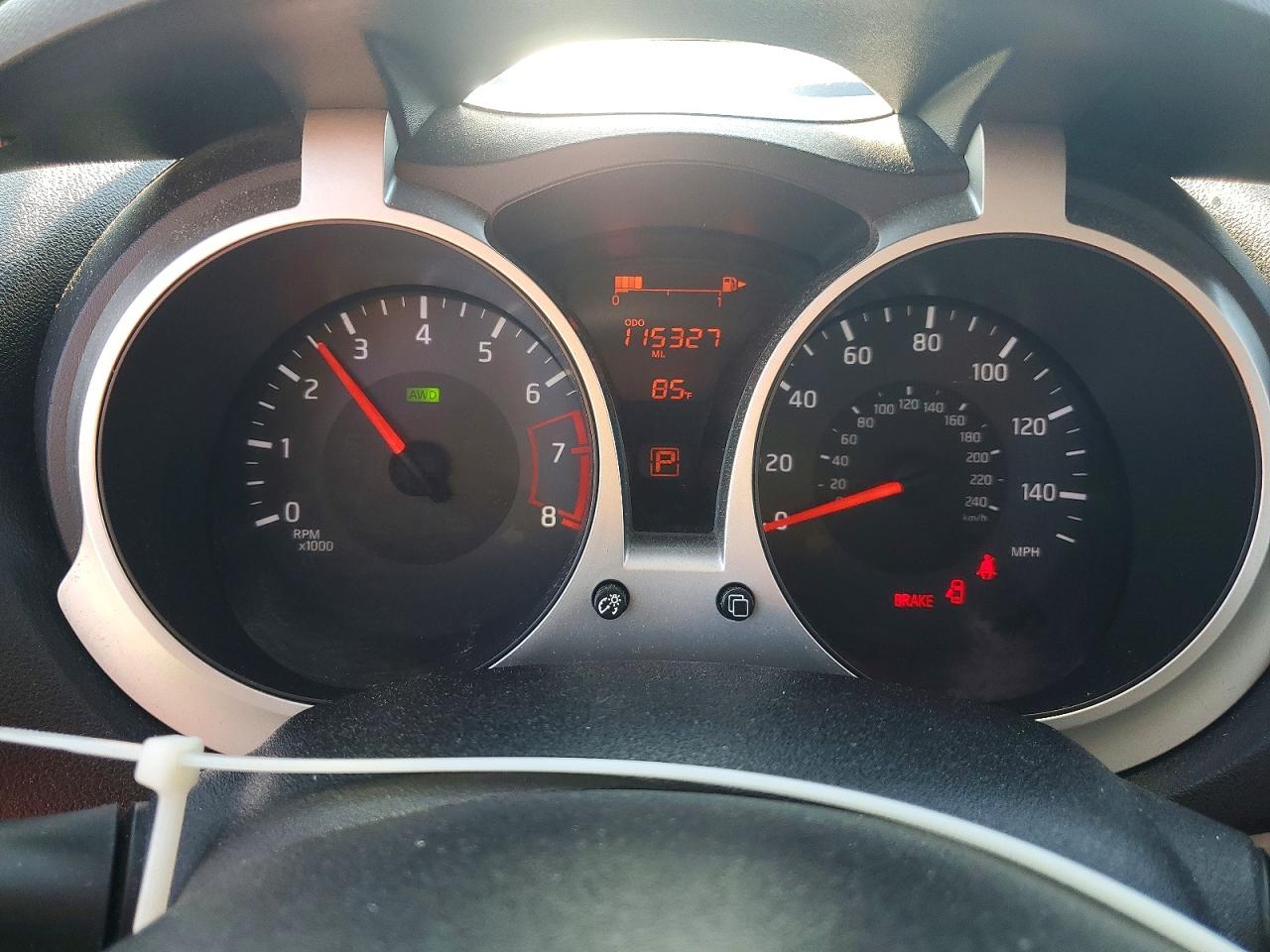 2016 NISSAN JUKE