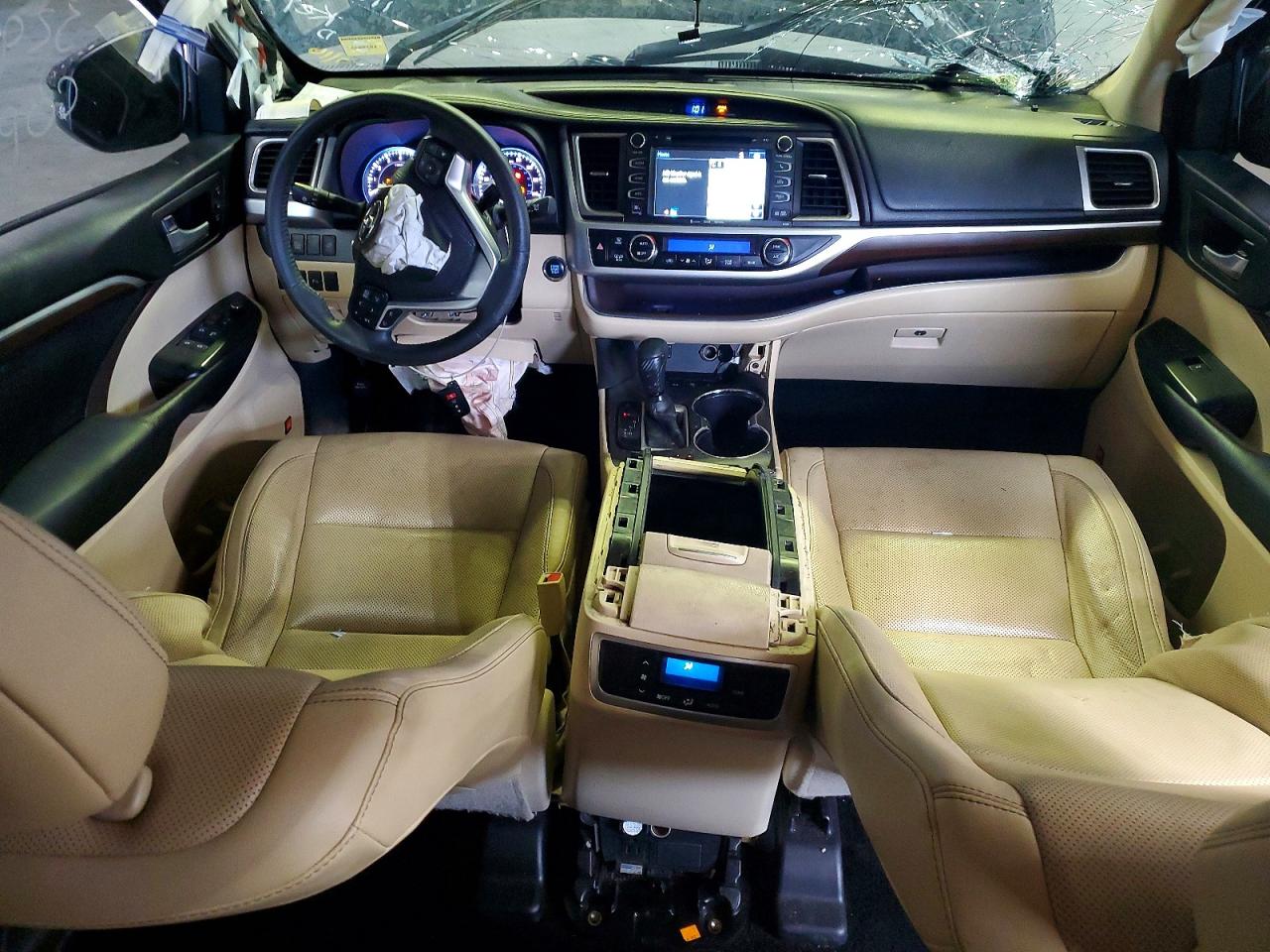 2016 TOYOTA HIGHLANDER