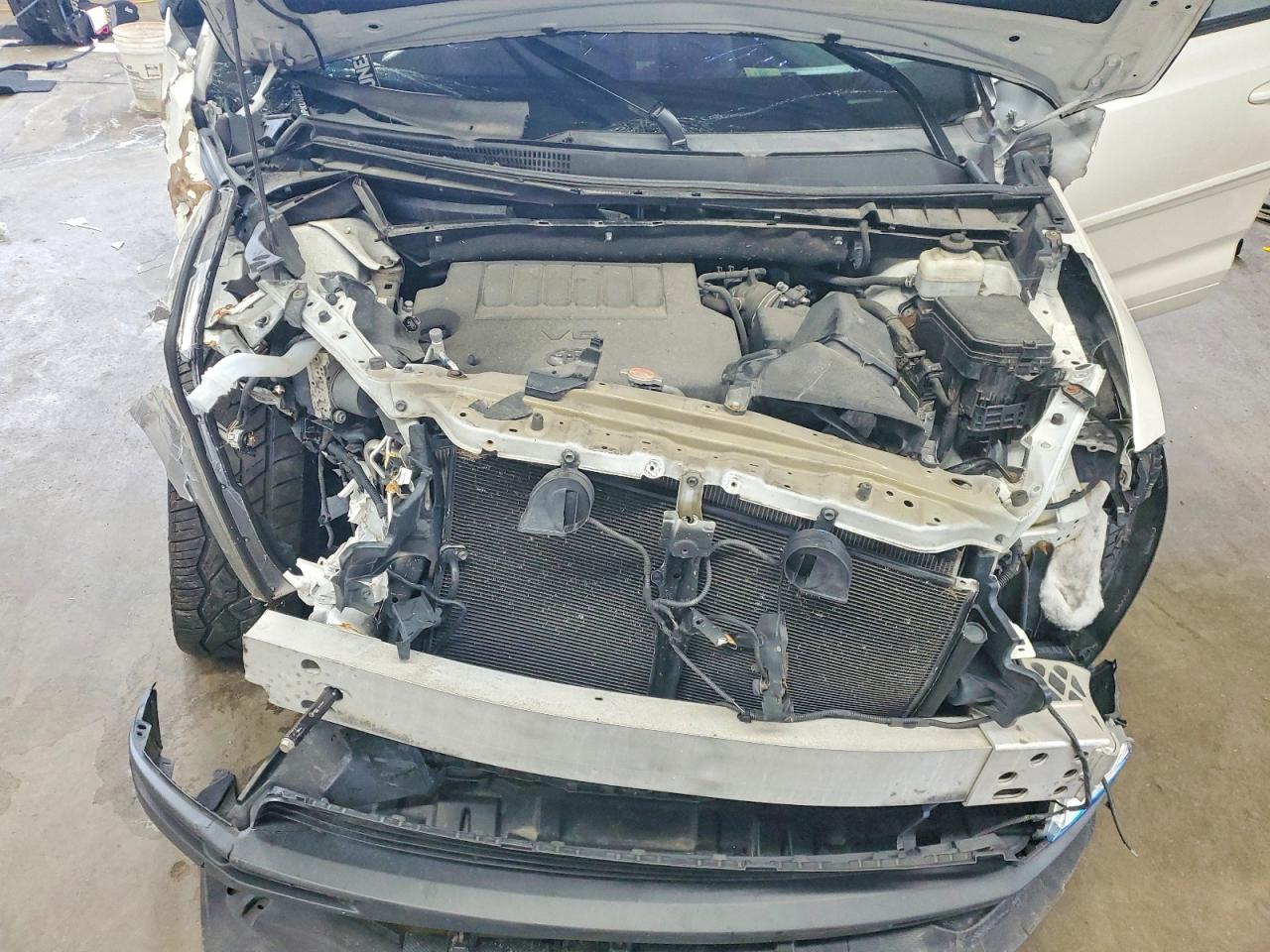 2016 TOYOTA HIGHLANDER