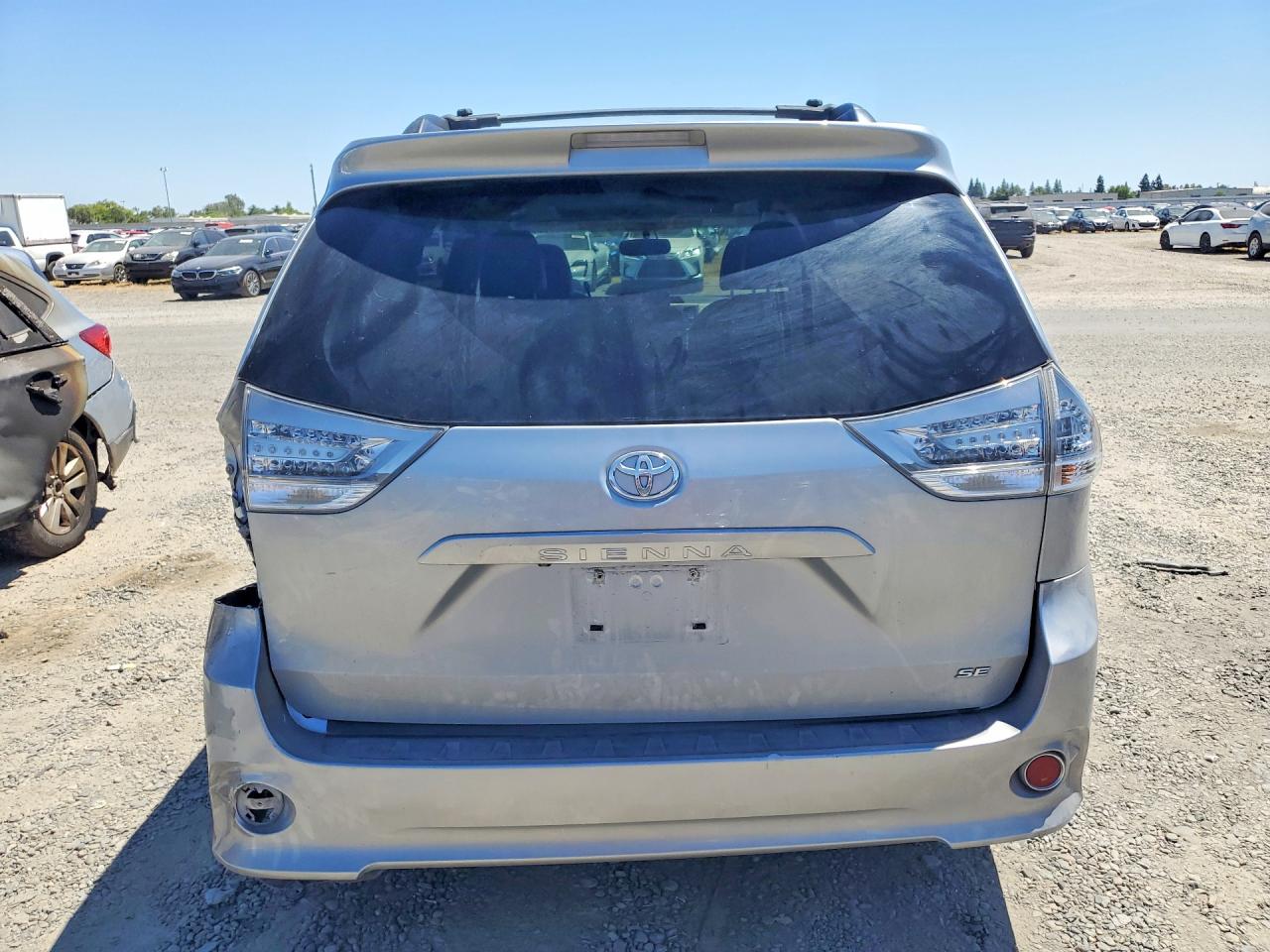 2014 TOYOTA SIENNA
