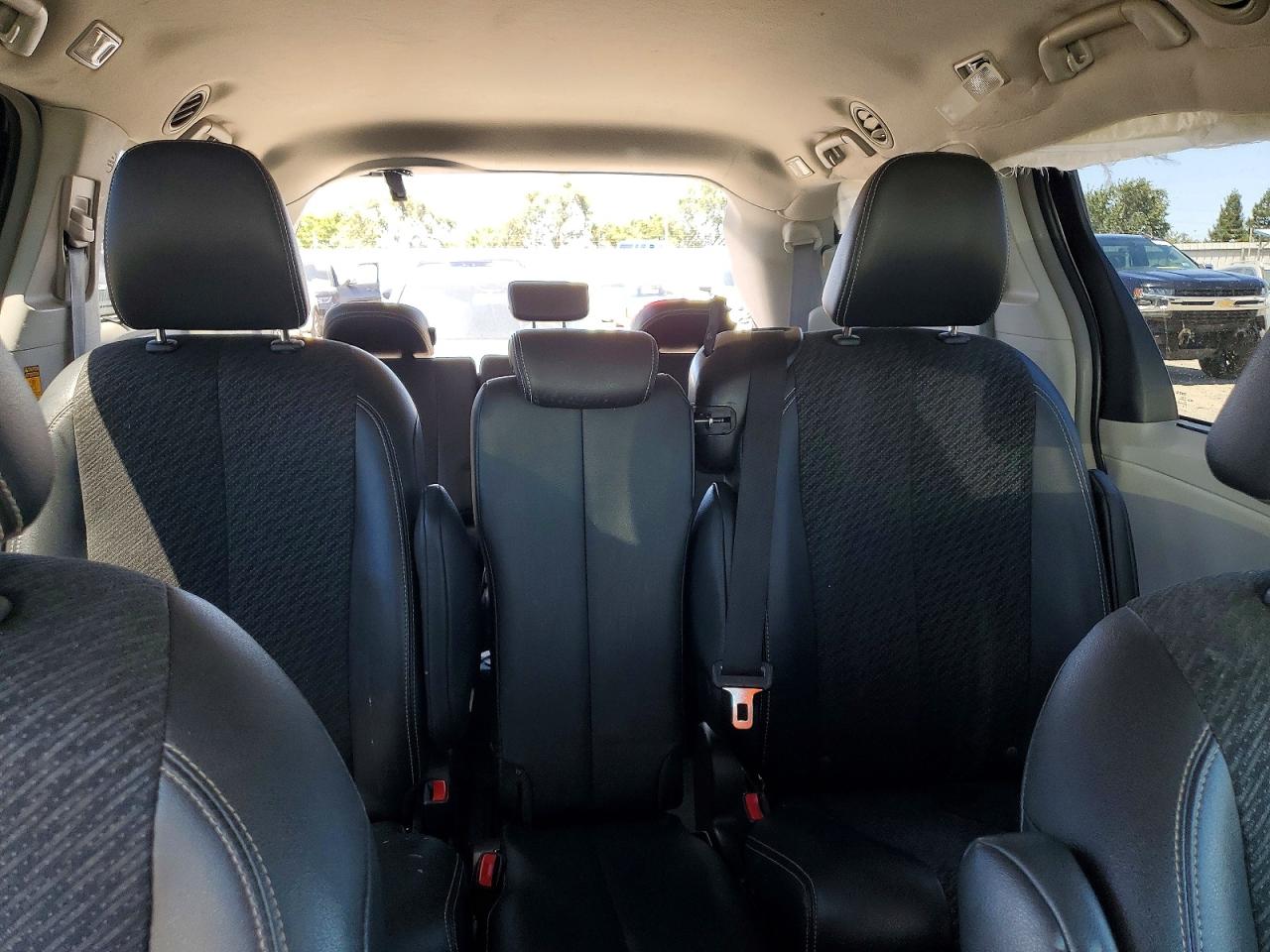 2014 TOYOTA SIENNA