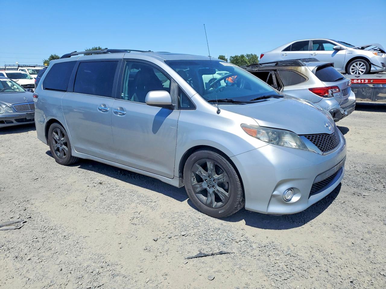 2014 TOYOTA SIENNA