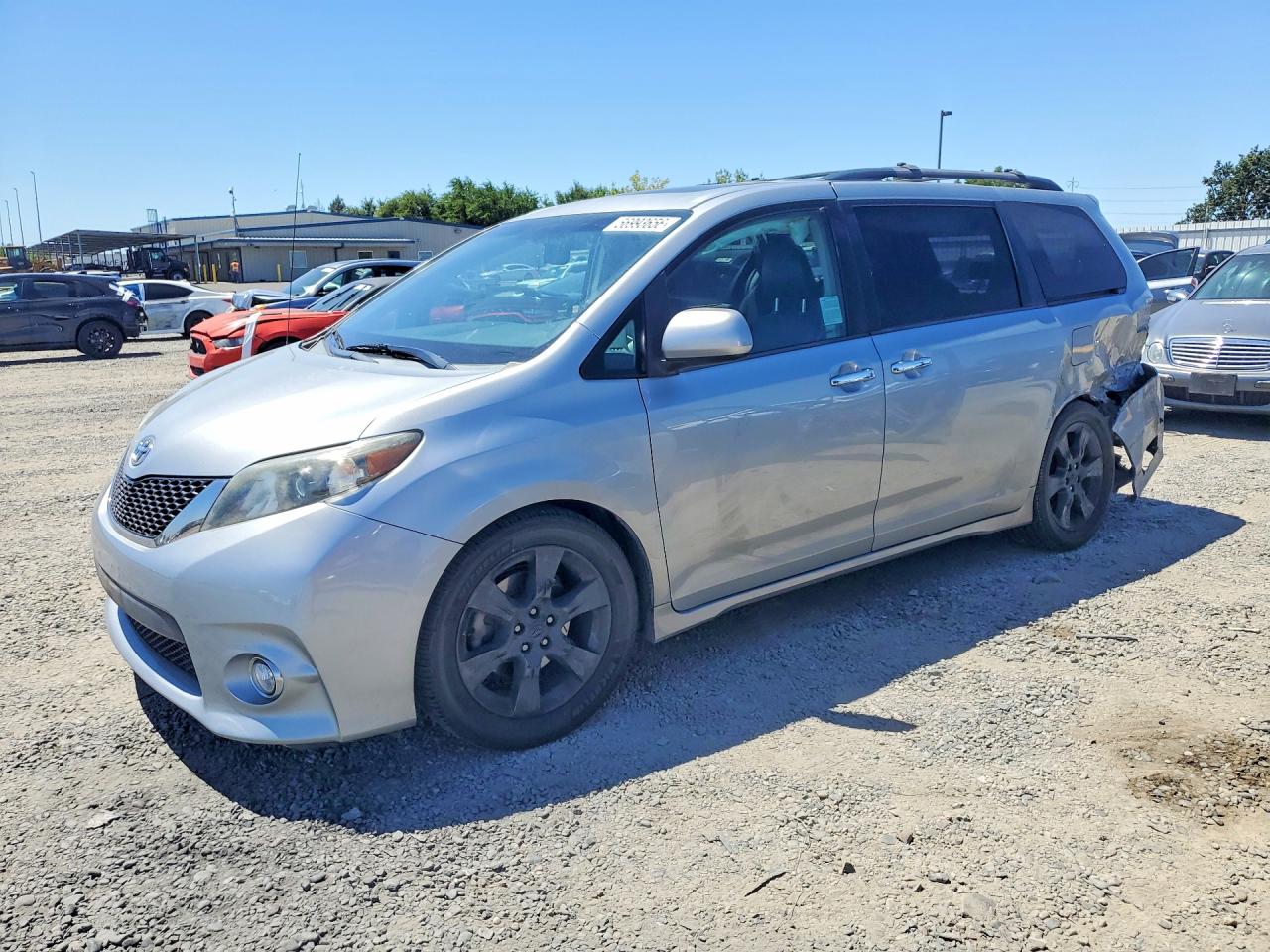 2014 TOYOTA SIENNA