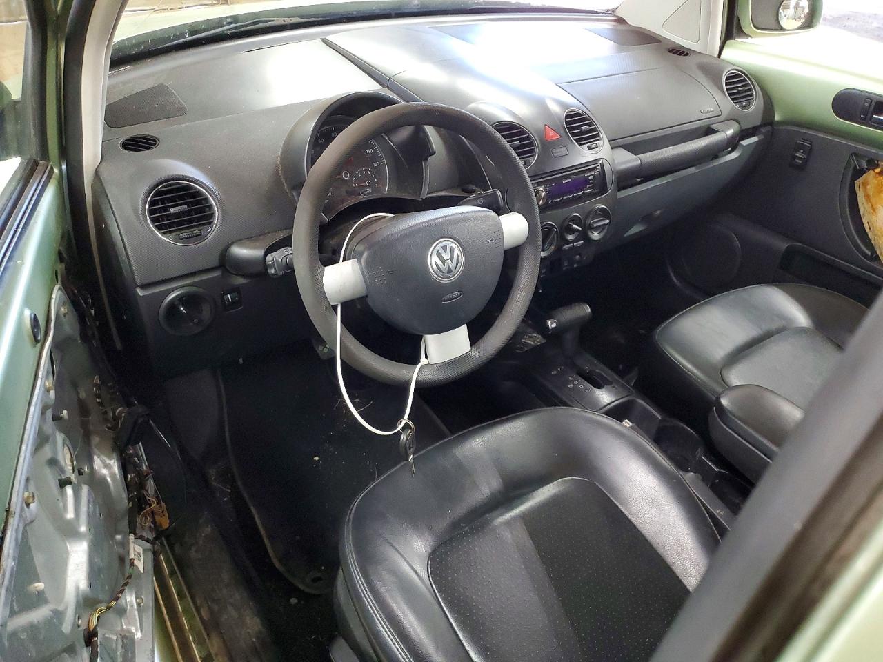 2006 VOLKSWAGEN BEETLE