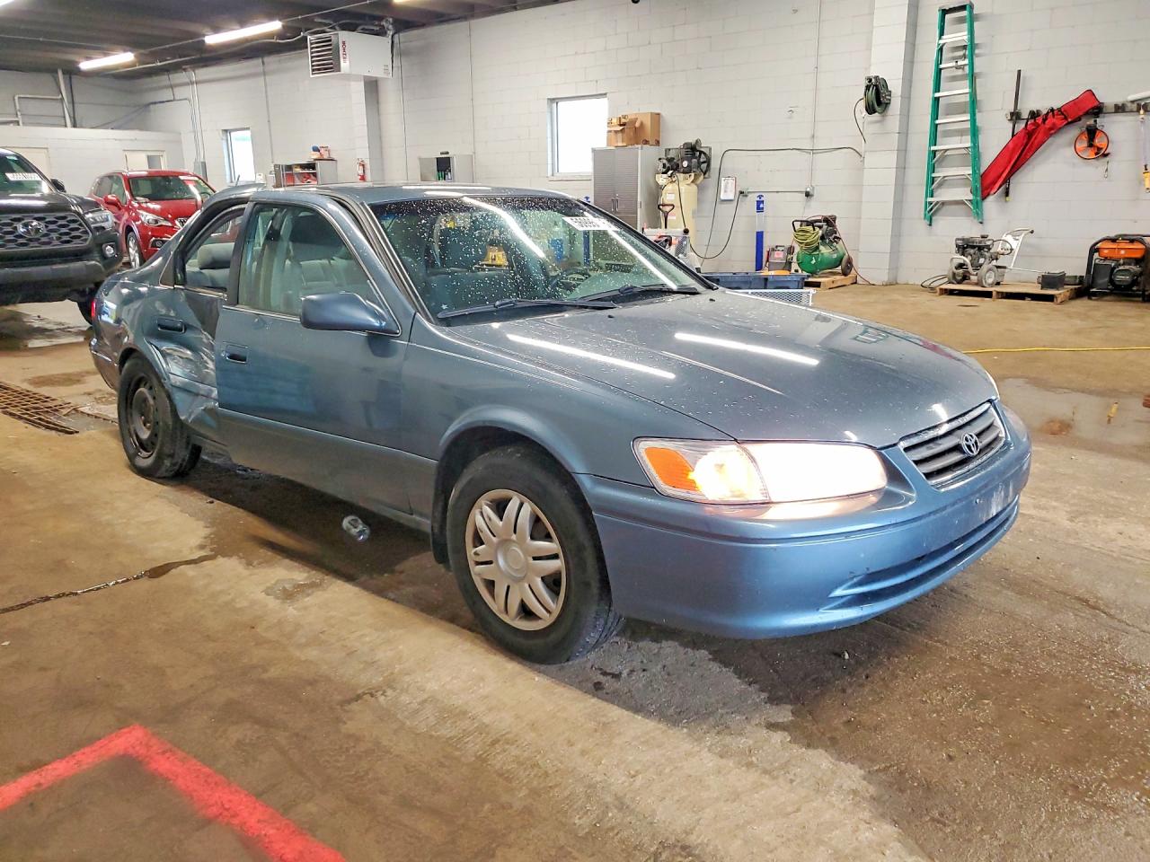 2000 TOYOTA CAMRY