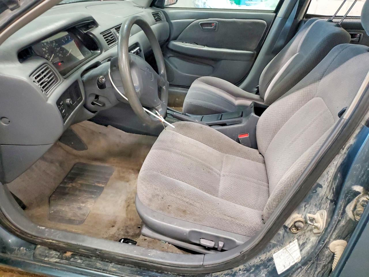 2000 TOYOTA CAMRY
