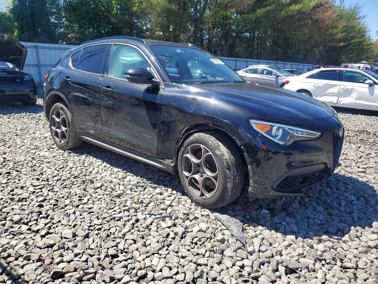 2022 ALFA ROMEO STELVIO