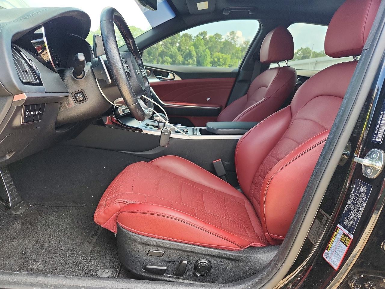 2023 KIA STINGER