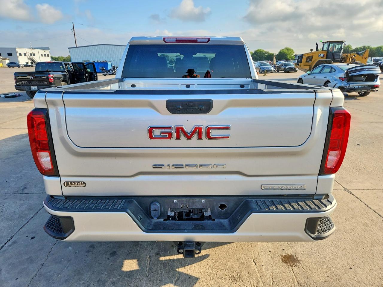 2022 GMC SIERRA