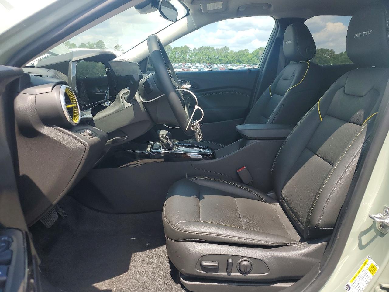 2025 CHEVROLET TRAX
