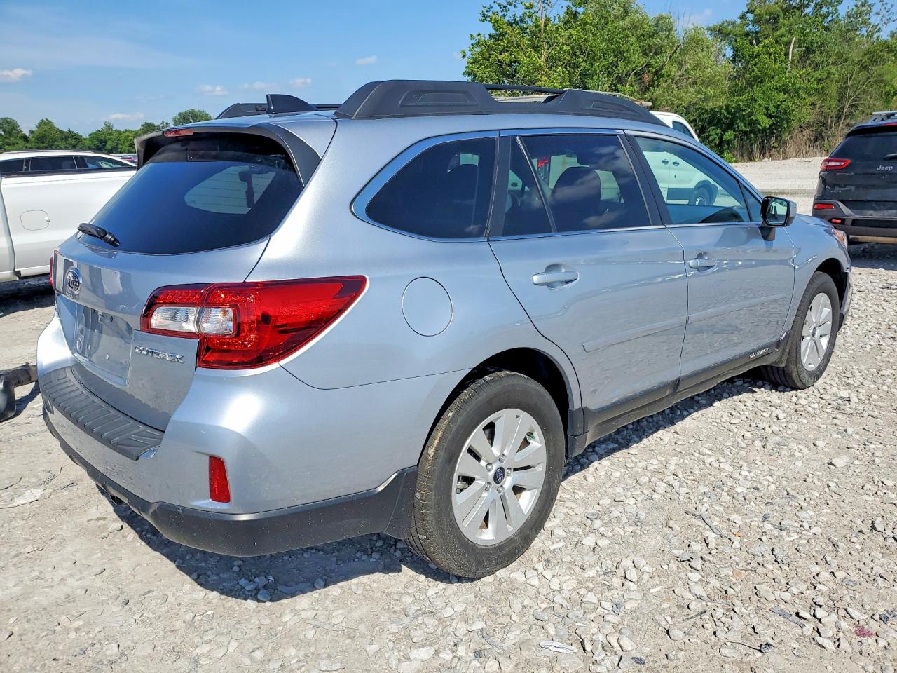 2016 SUBARU OUTBACK