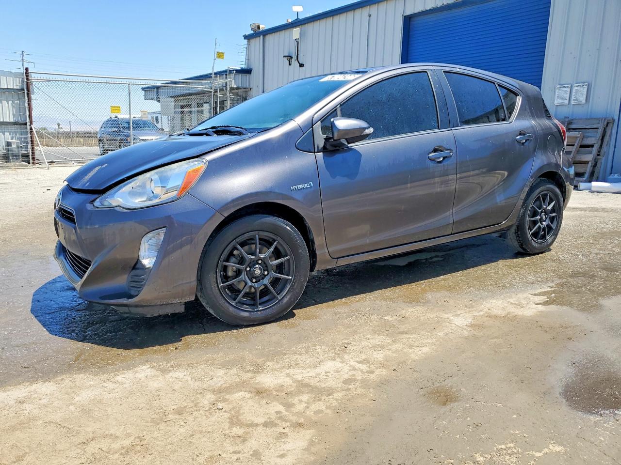 2016 TOYOTA PRIUS