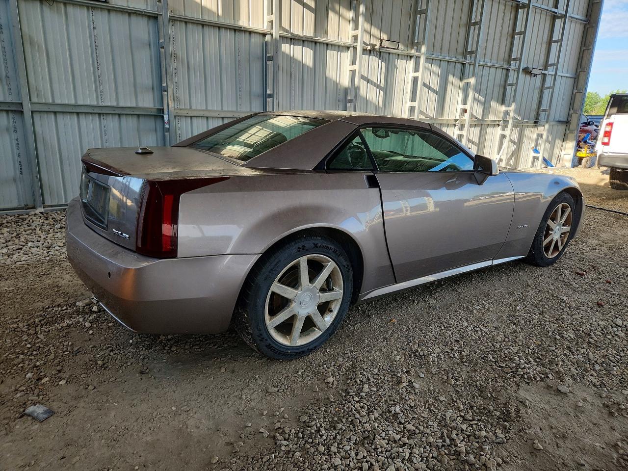 2005 CADILLAC XLR