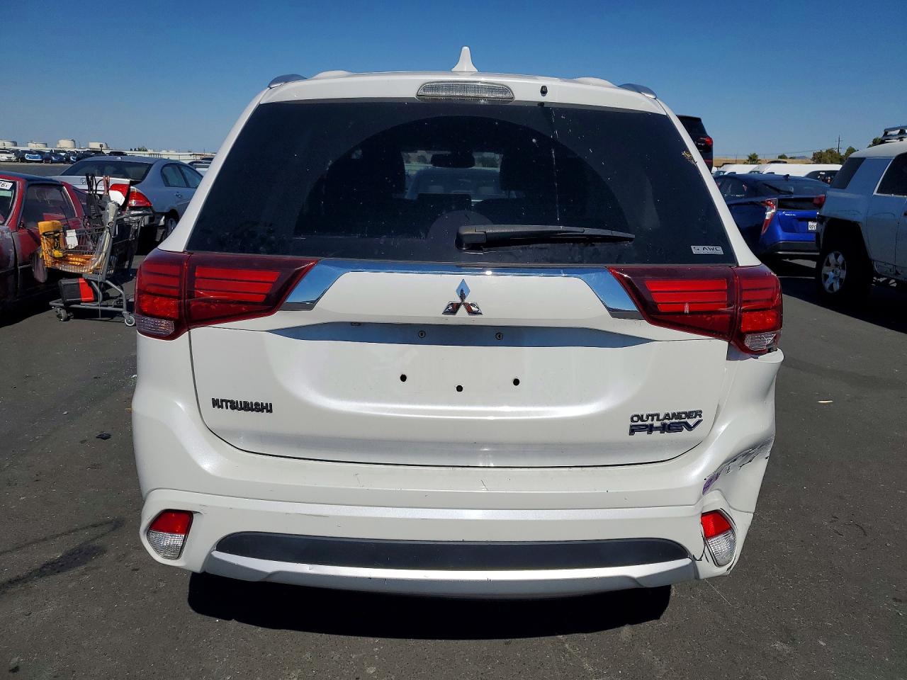 2018 MITSUBISHI OUTLANDER