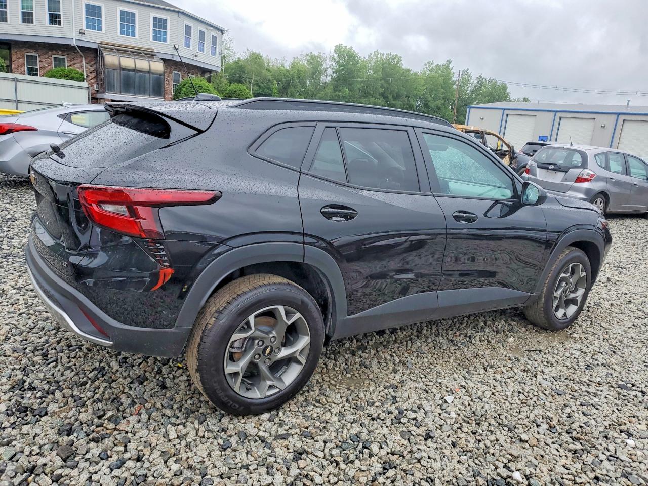 2025 CHEVROLET TRAX