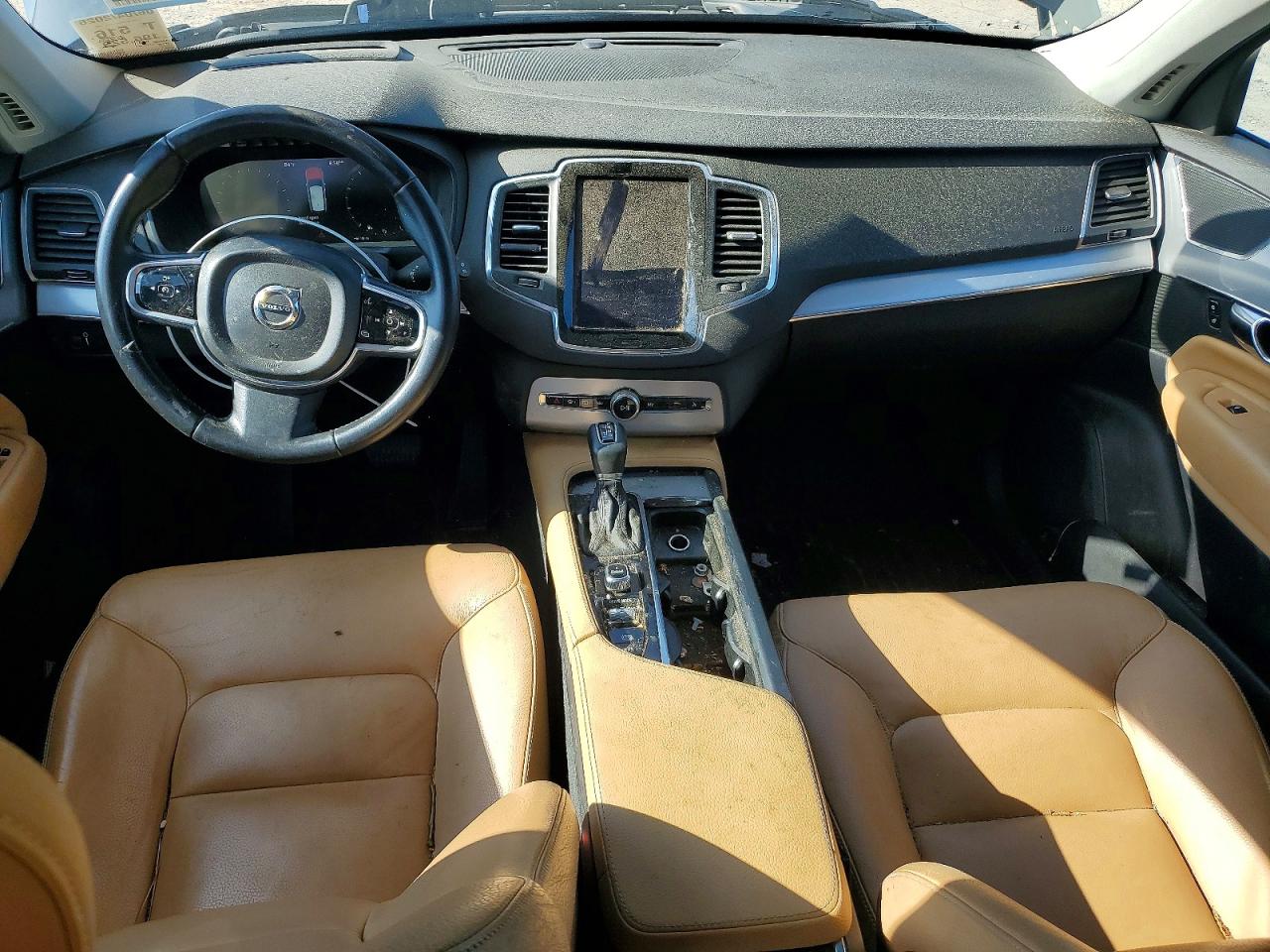 2016 VOLVO XC90