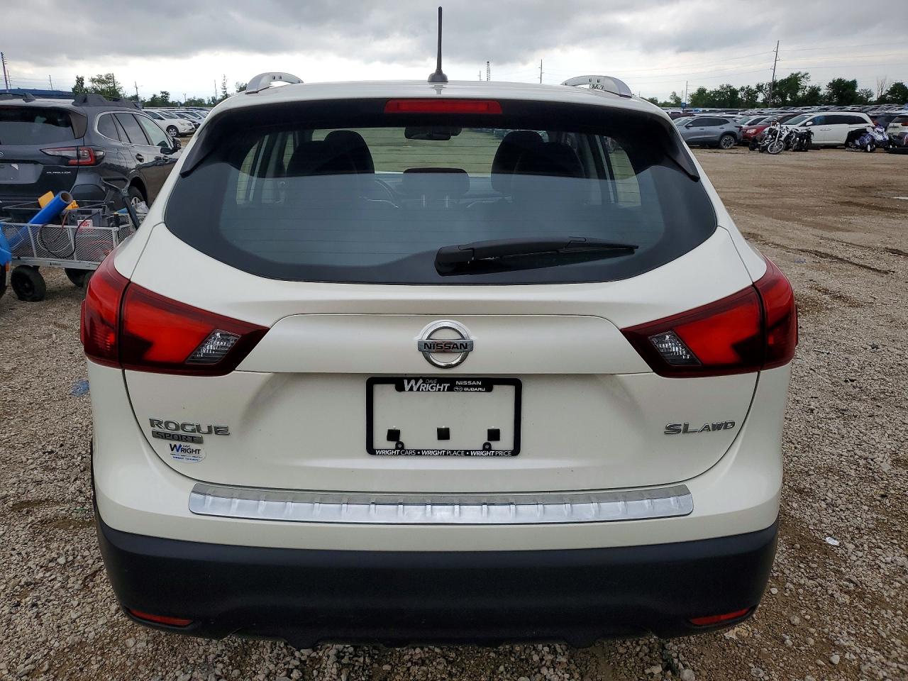 2017 NISSAN ROGUE