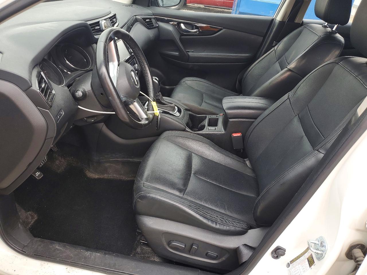 2017 NISSAN ROGUE