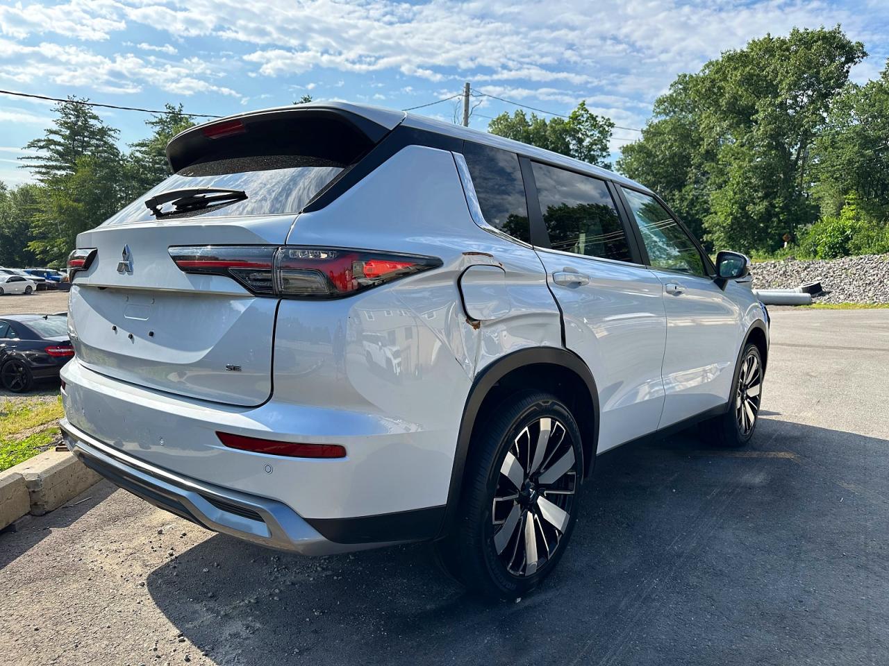 2025 MITSUBISHI OUTLANDER
