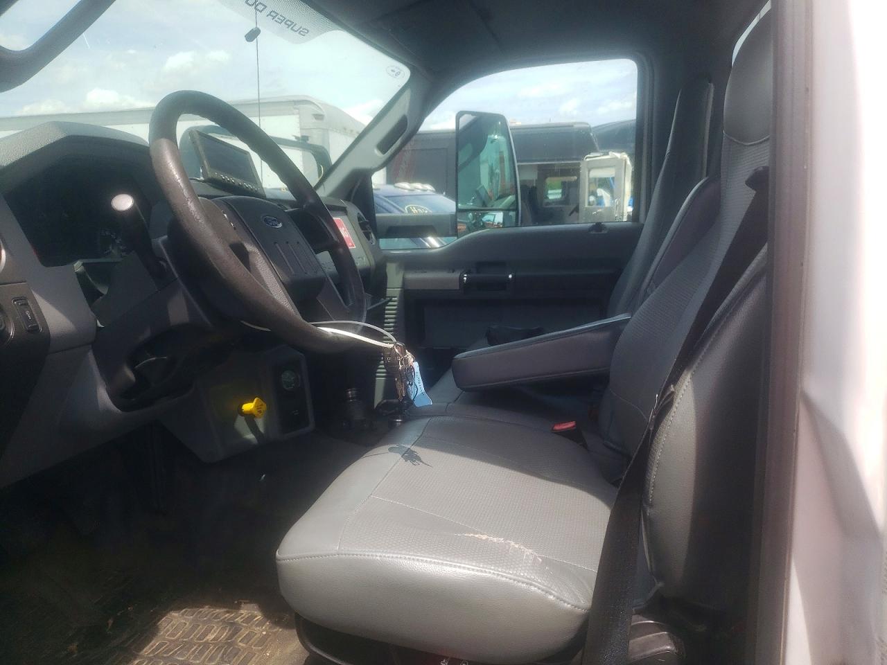 2017 FORD F750