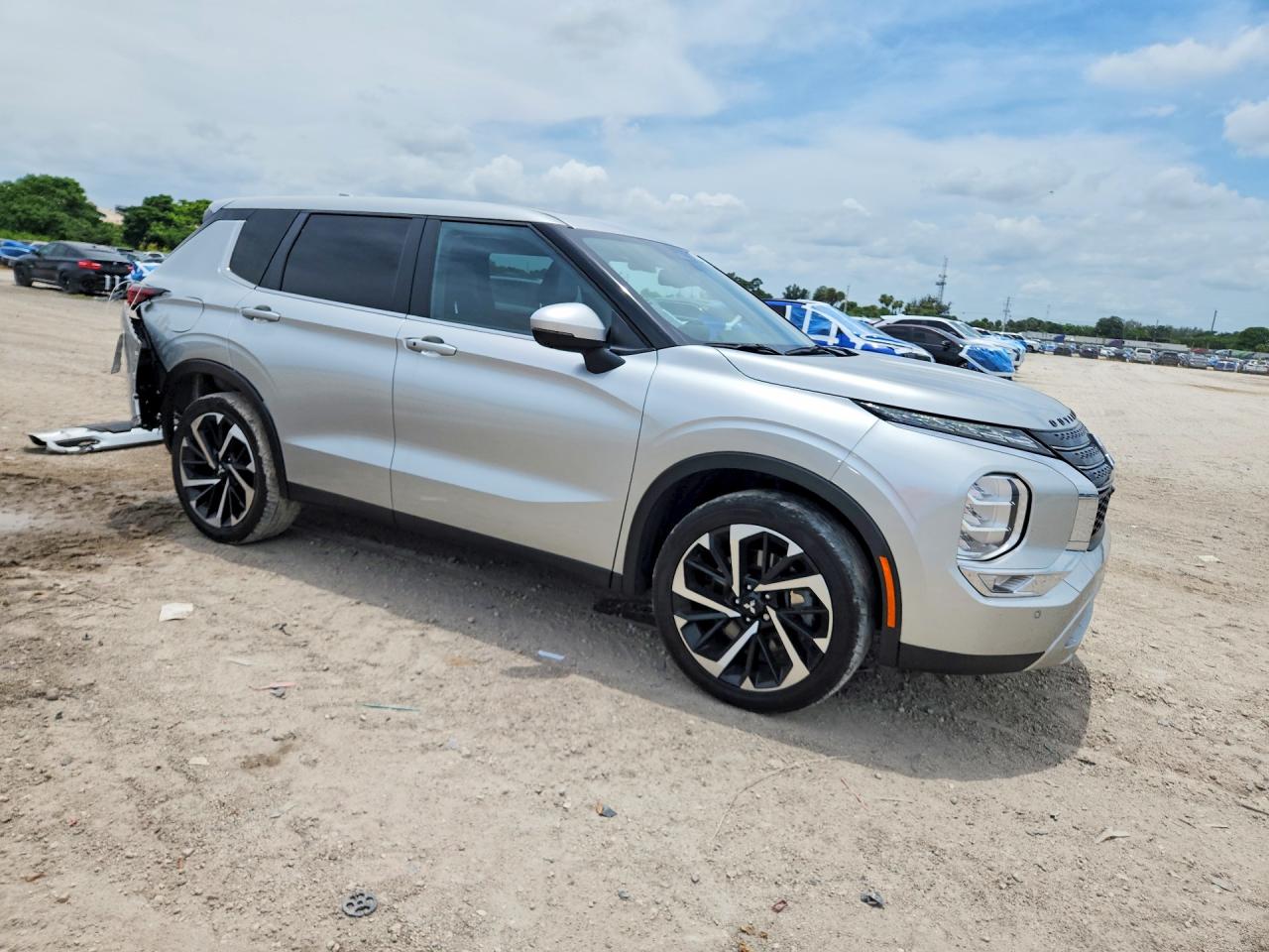 2024 MITSUBISHI OUTLANDER