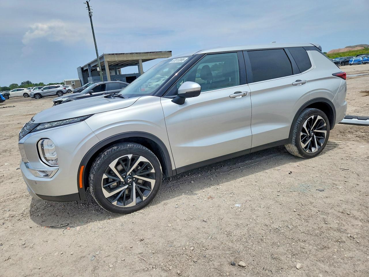 2024 MITSUBISHI OUTLANDER
