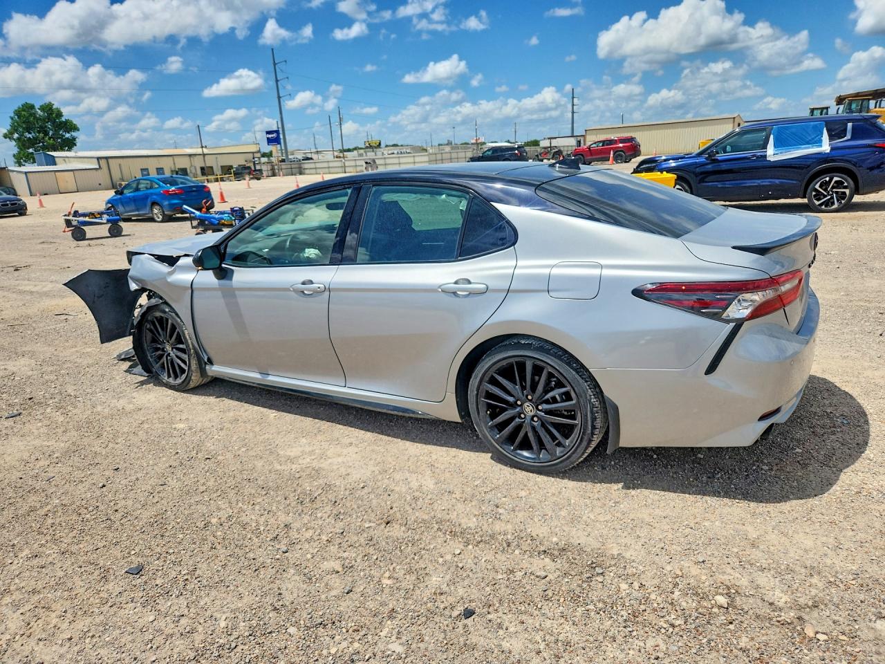 2024 TOYOTA CAMRY