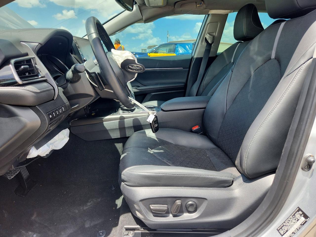 2024 TOYOTA CAMRY