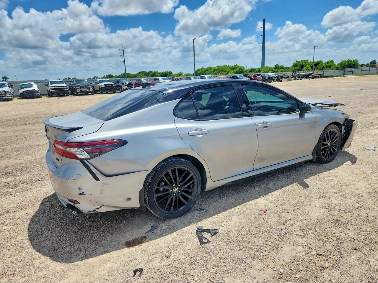 2024 TOYOTA CAMRY