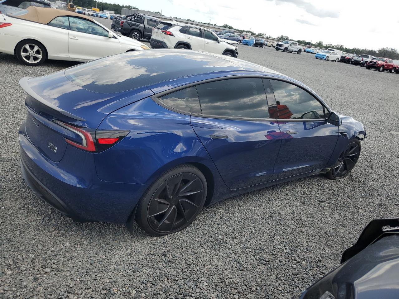 2025 TESLA MODEL 3