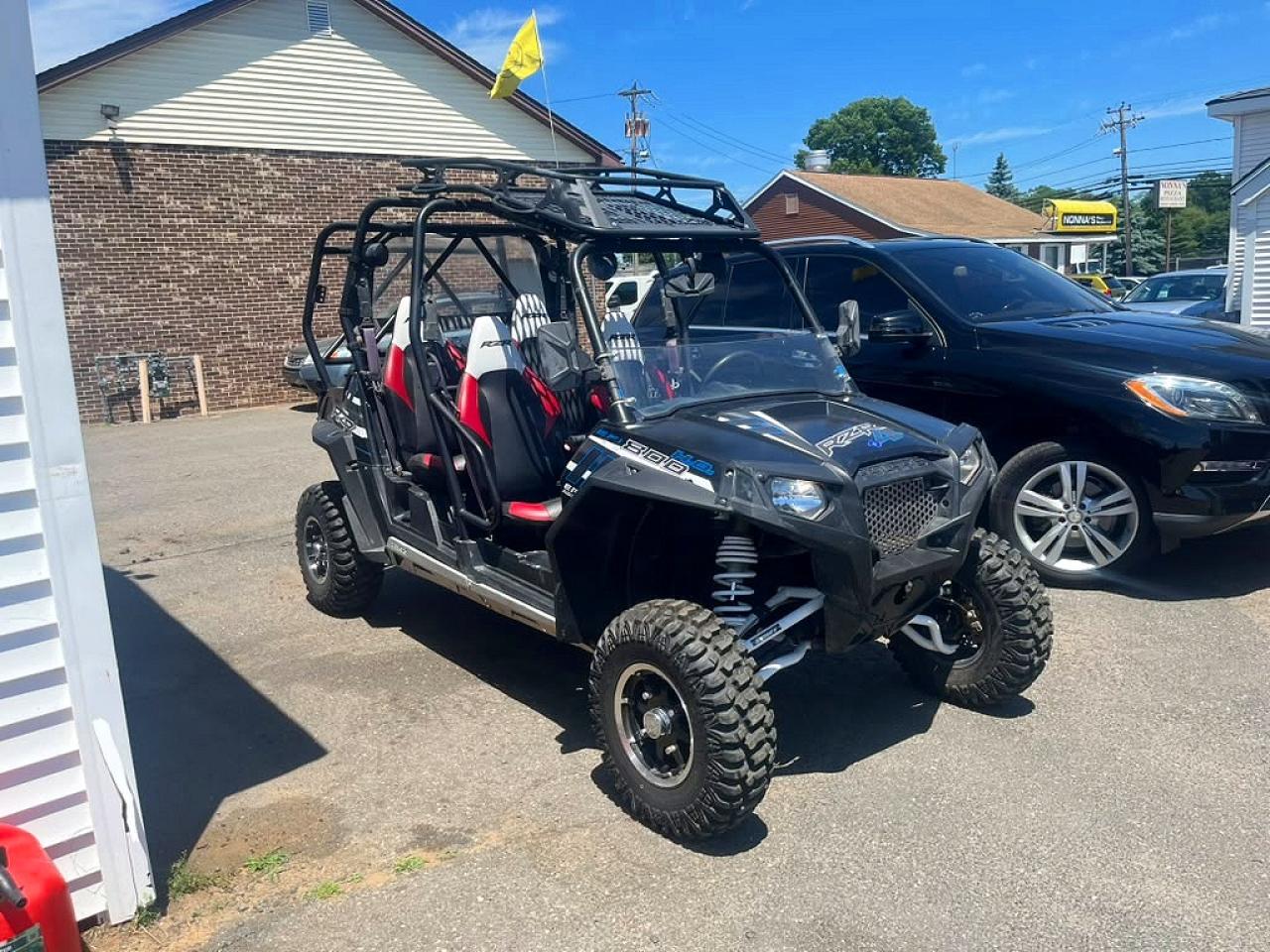 2014 POLARIS SIDEBYSIDE