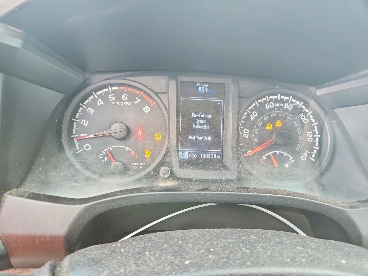 2019 TOYOTA TACOMA SR