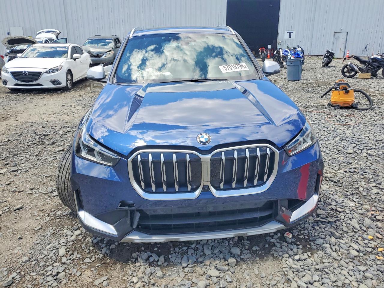 2024 BMW X1