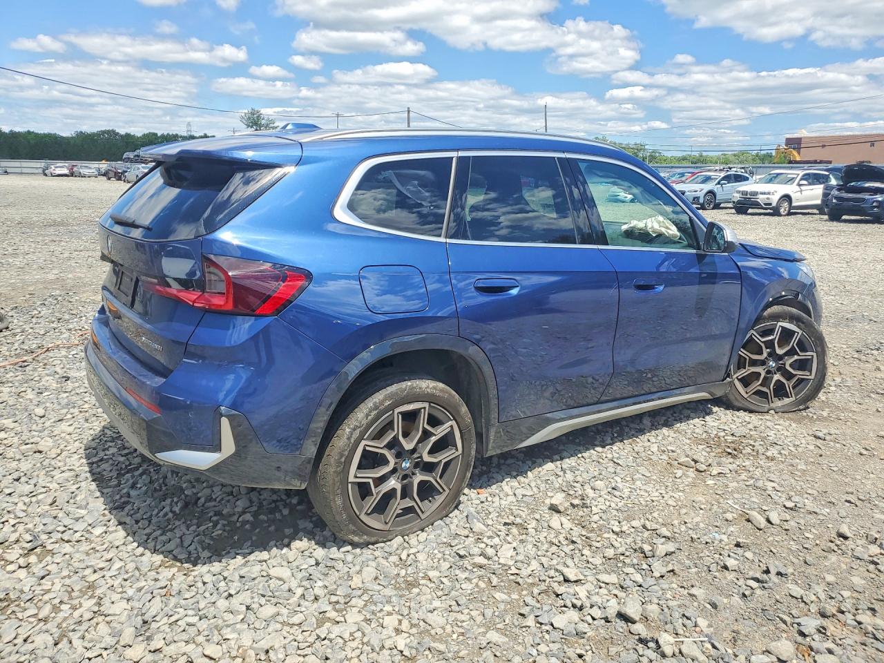 2024 BMW X1