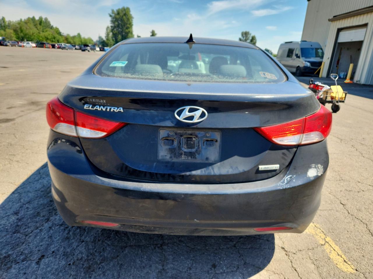 2012 HYUNDAI ELANTRA