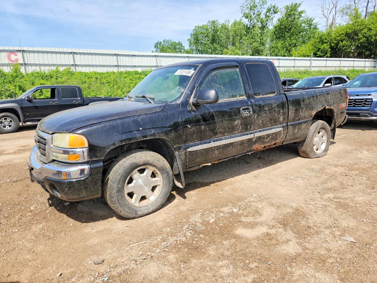 2004 GMC SIERRA