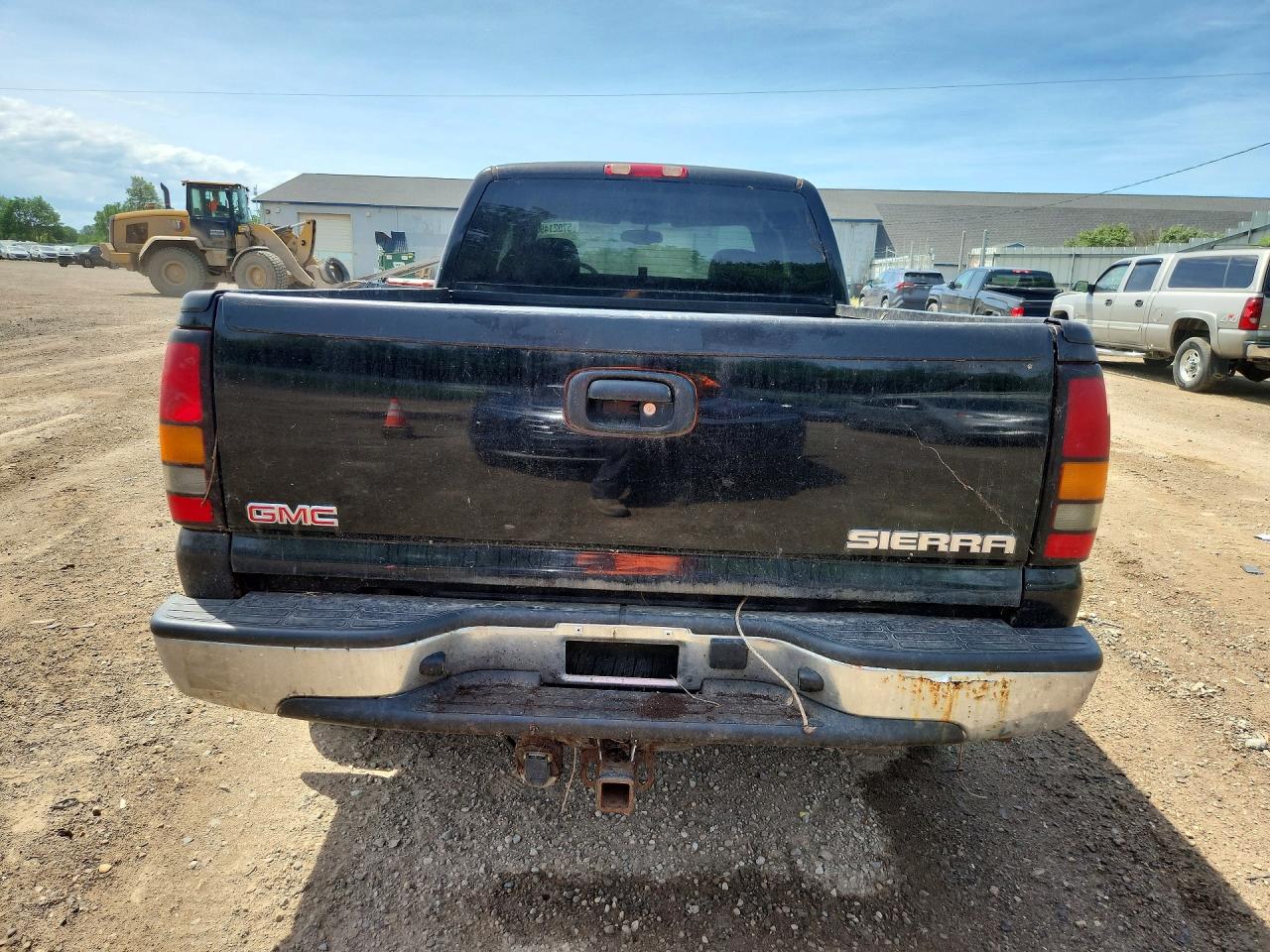 2004 GMC SIERRA