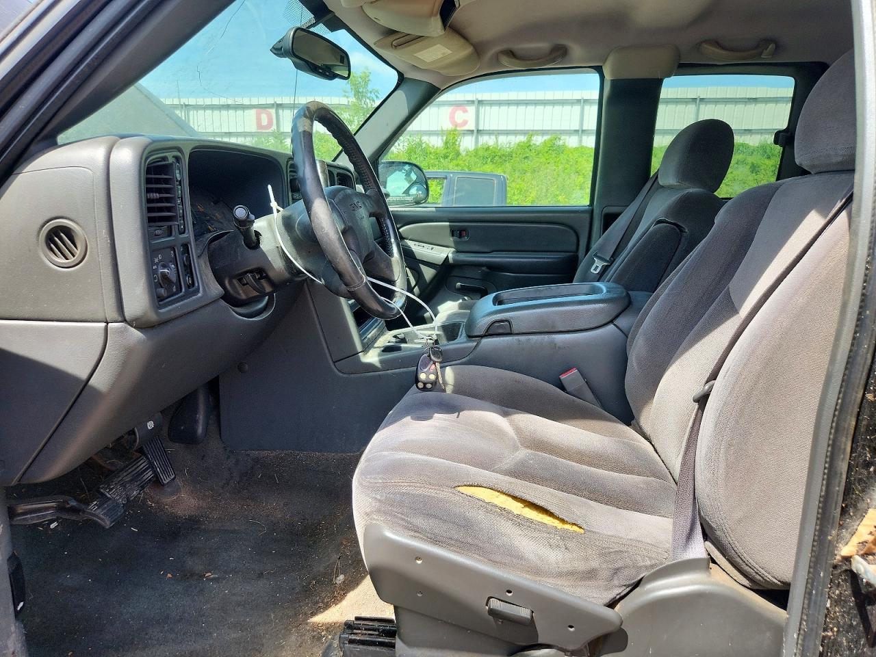 2004 GMC SIERRA
