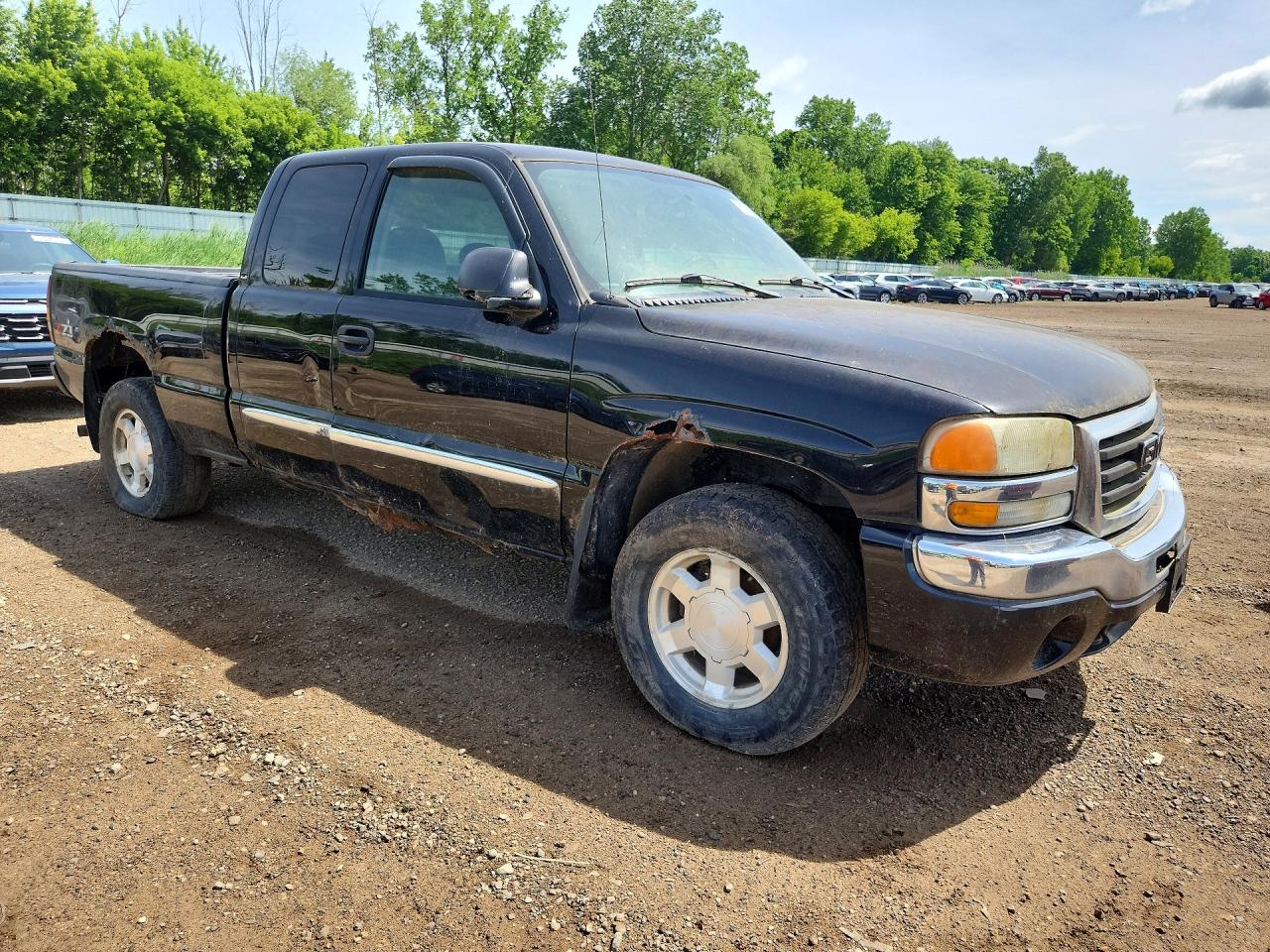 2004 GMC SIERRA