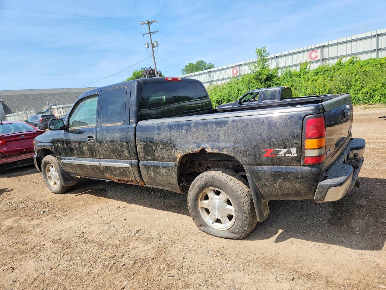 2004 GMC SIERRA