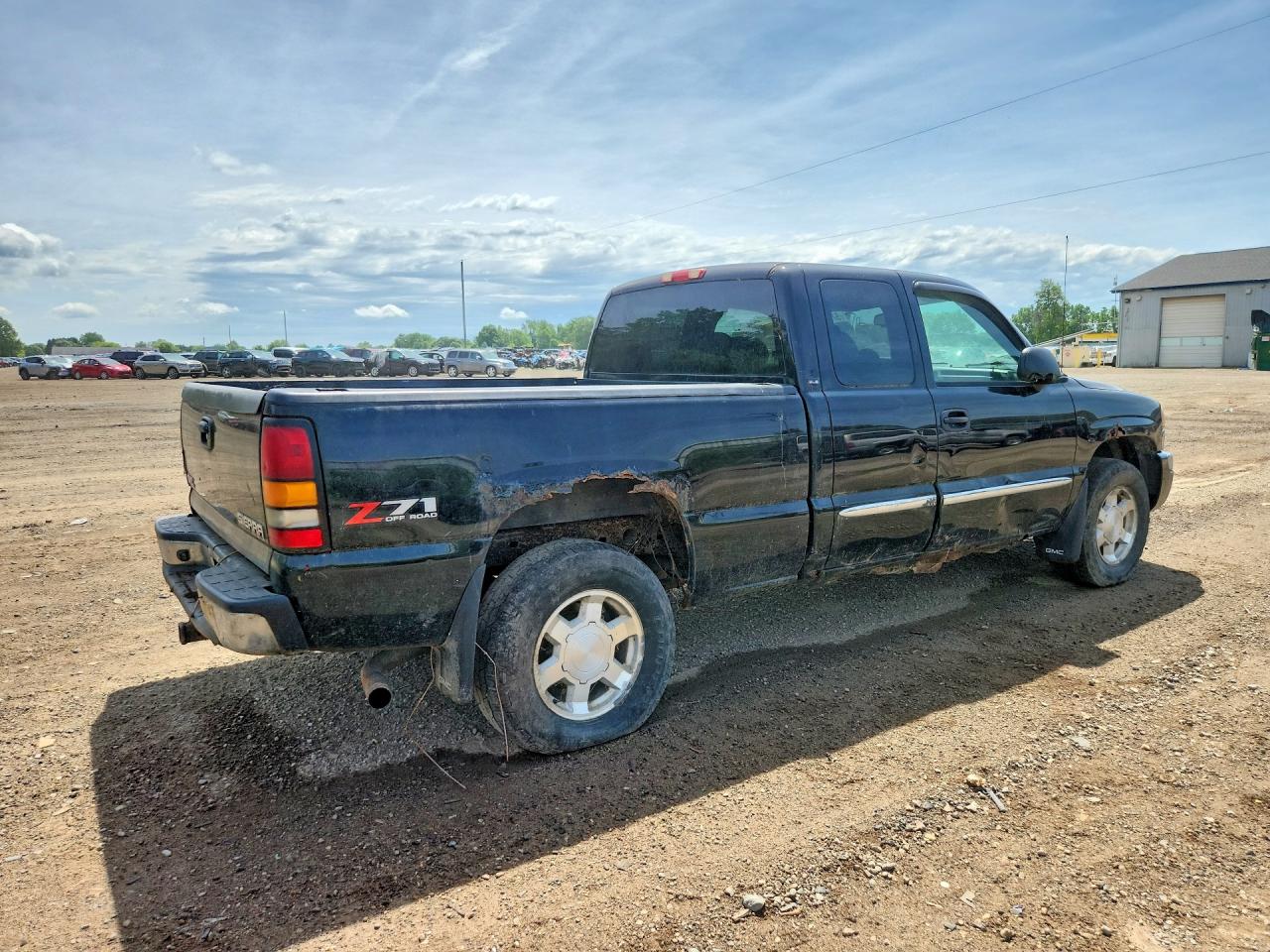 2004 GMC SIERRA
