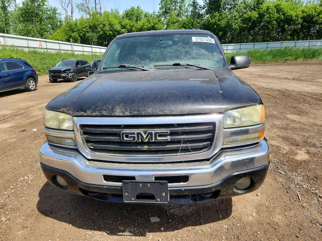2004 GMC SIERRA