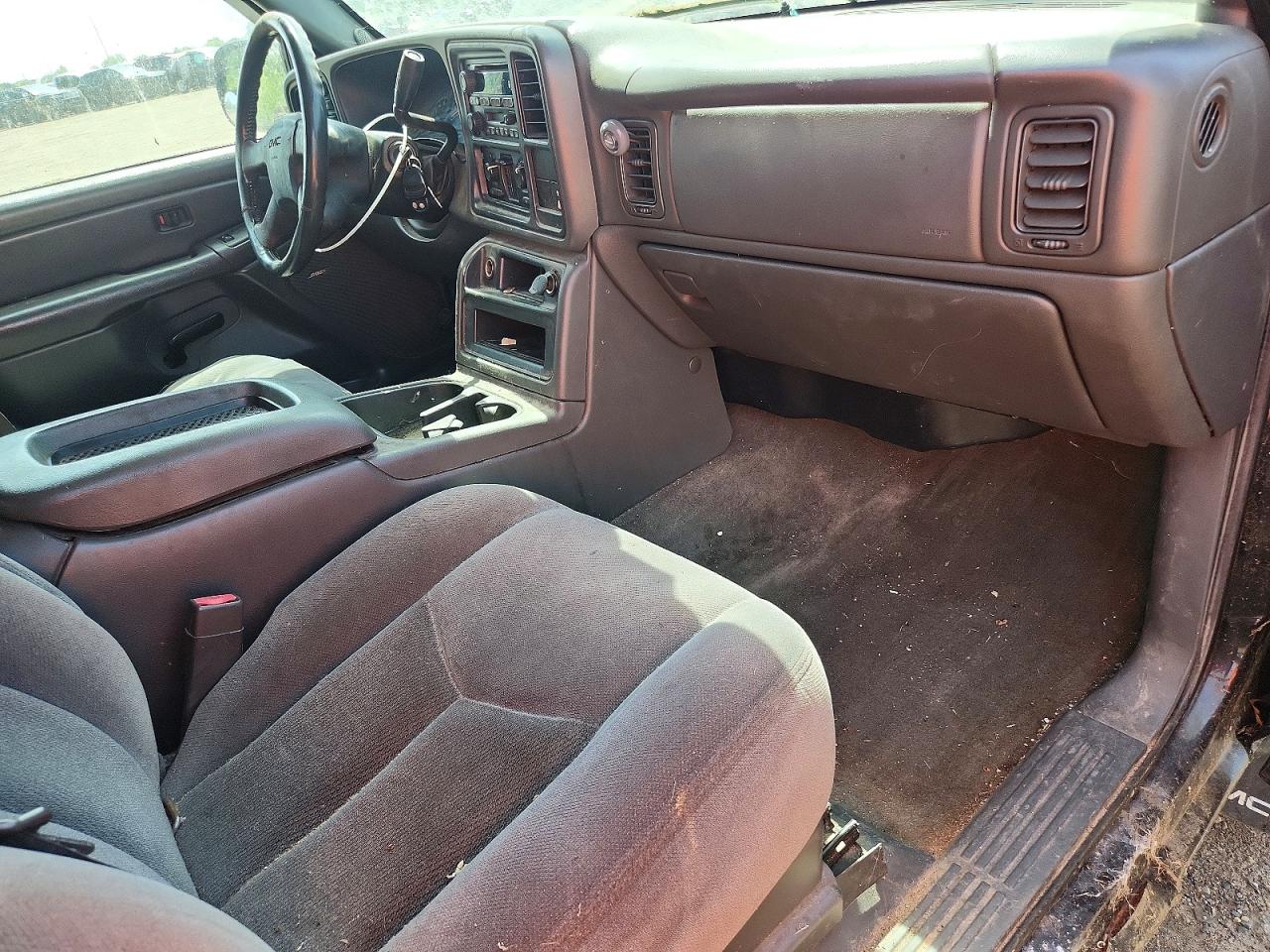 2004 GMC SIERRA