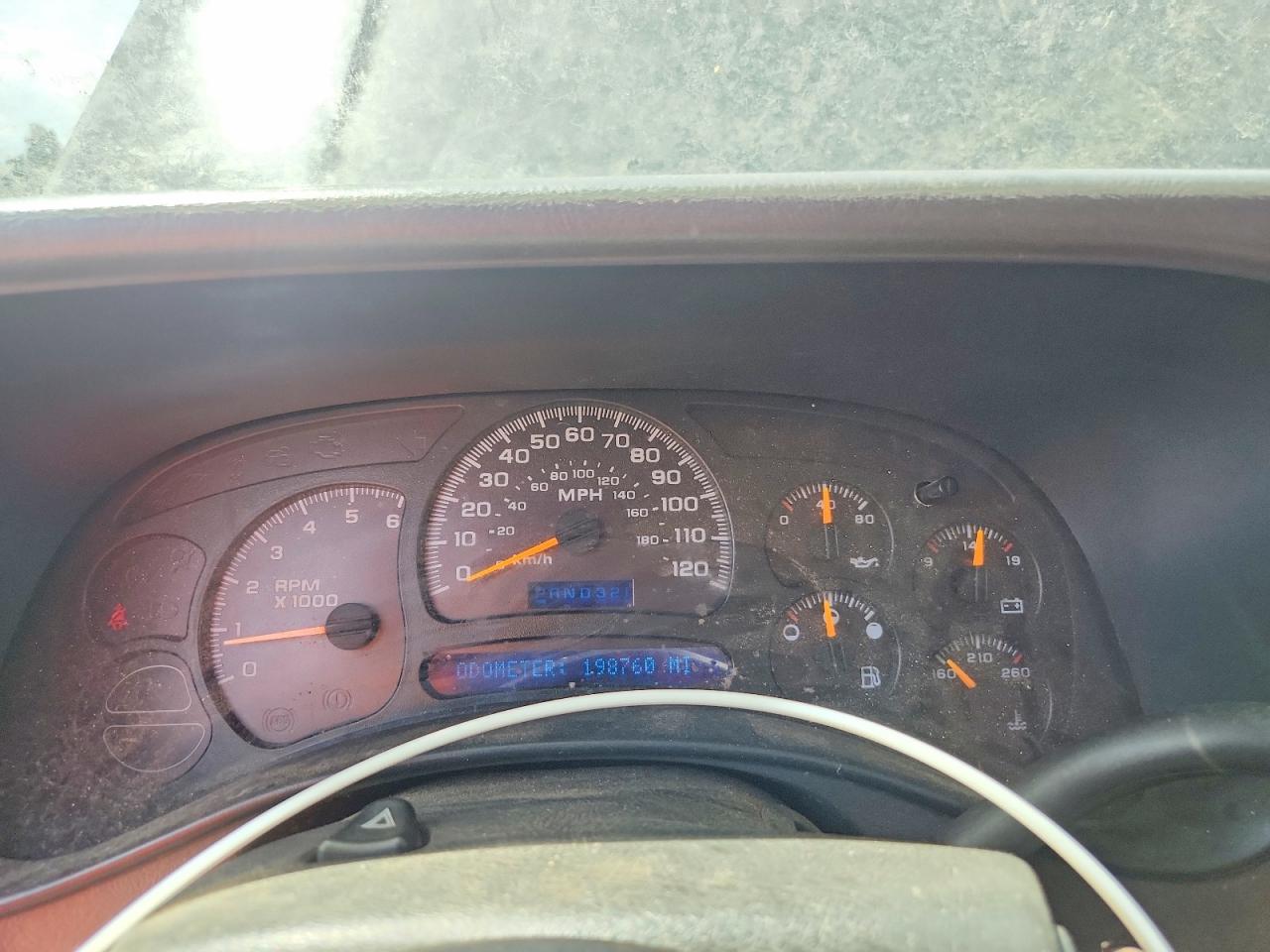 2004 GMC SIERRA