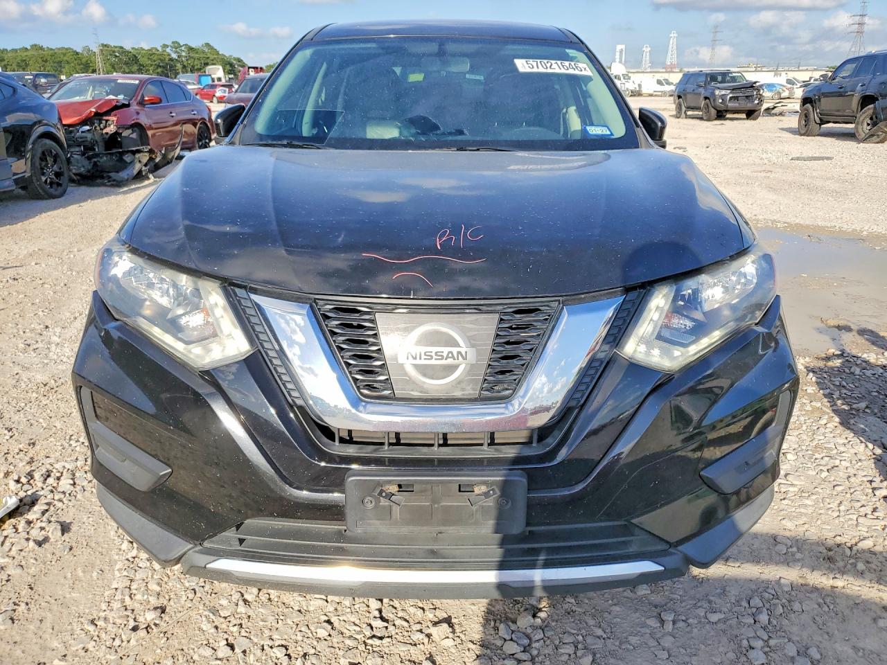 2017 NISSAN ROGUE