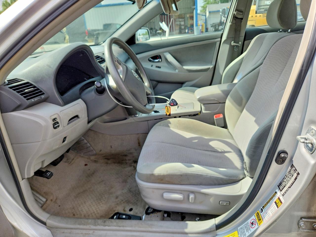 2010 TOYOTA CAMRY