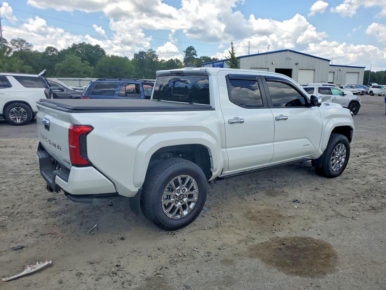 2025 TOYOTA TACOMA